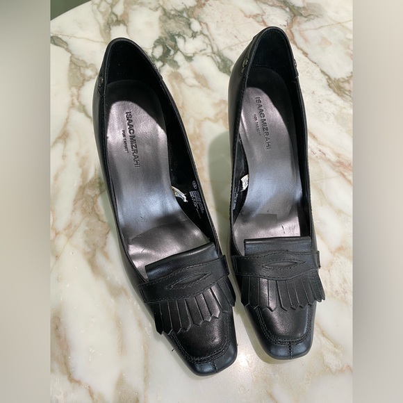 Isaac Mizrahi Black Heels - Size 6 1/2 - Picture 2 of 7